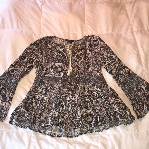 American Eagle Outfitters Tops - American Eagle Outfitters bell sleeve top